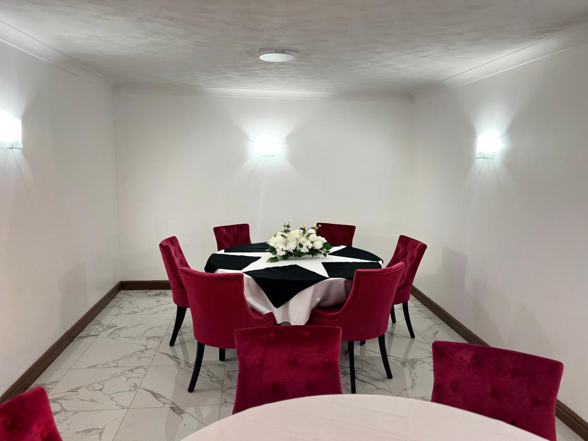 Oyo Stay Inn Express, Cambridge Papworth Everard Extérieur photo