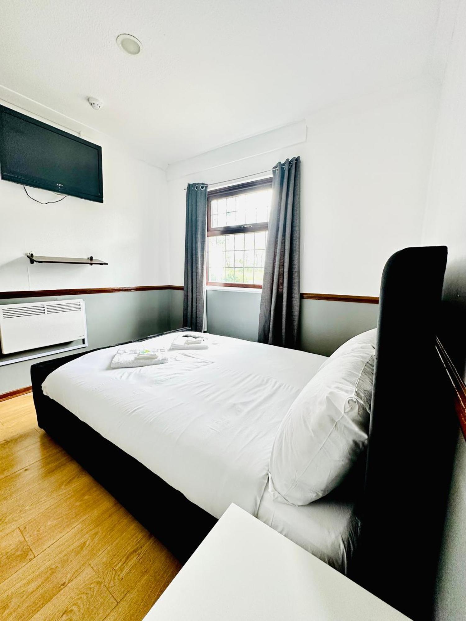 Oyo Stay Inn Express, Cambridge Papworth Everard Extérieur photo