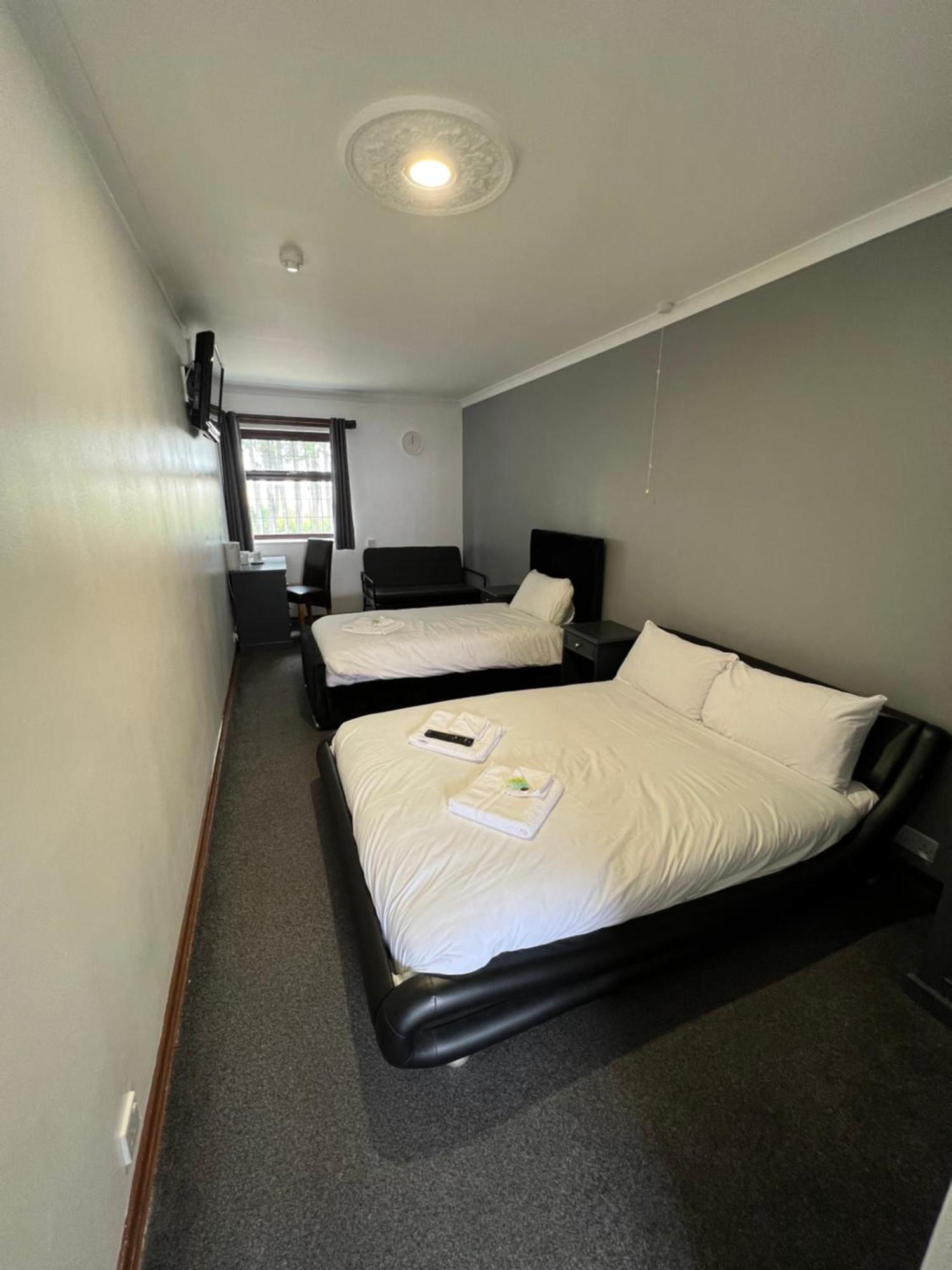Oyo Stay Inn Express, Cambridge Papworth Everard Extérieur photo