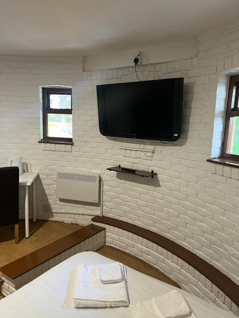 Oyo Stay Inn Express, Cambridge Papworth Everard Extérieur photo
