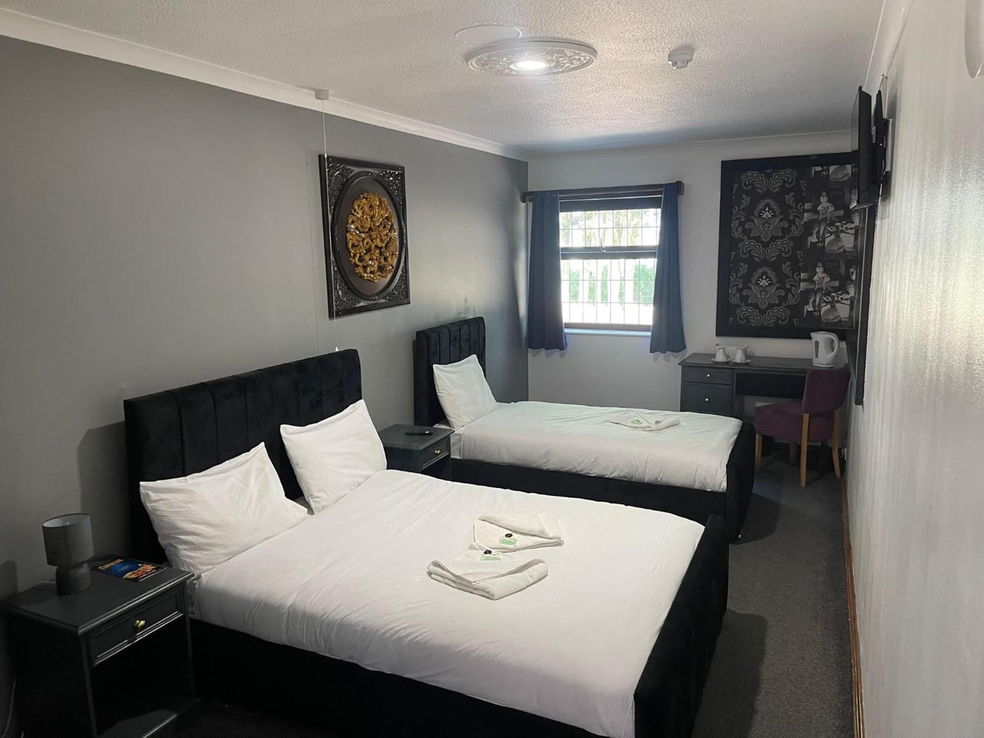 Oyo Stay Inn Express, Cambridge Papworth Everard Extérieur photo